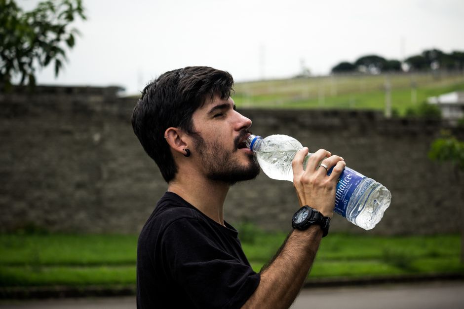 faut-il-faire-appel-a-un-pro-ou-realiser-alimentation-en-rando-hydratation-soi-meme